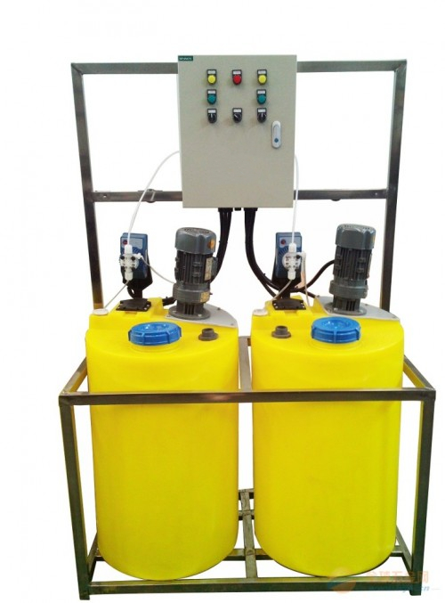 With -mixing -dosing- box.jpg